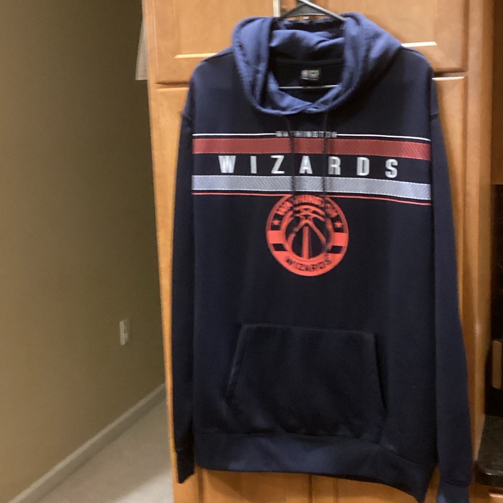 Wizards Baketball Navy Blue Hoodie.  XL. NWOT